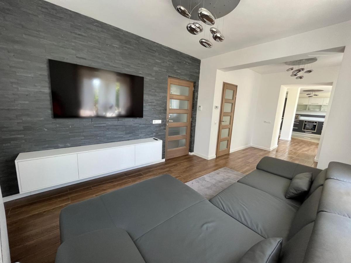 Bagoly Apartman Eger Luaran gambar